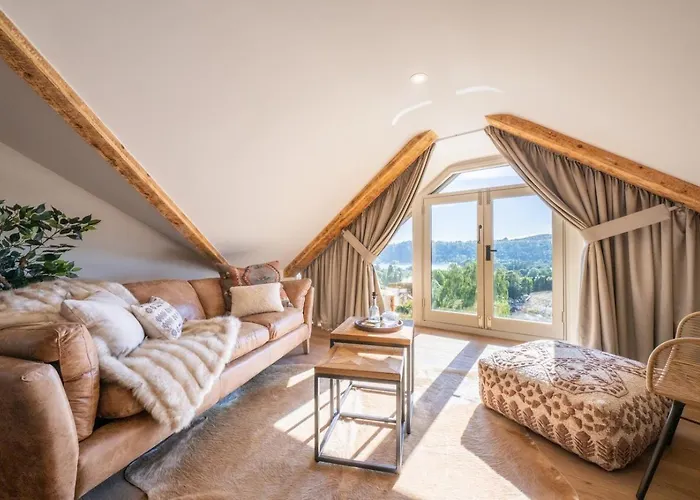 6 Bed In Oc-postkl Holiday home